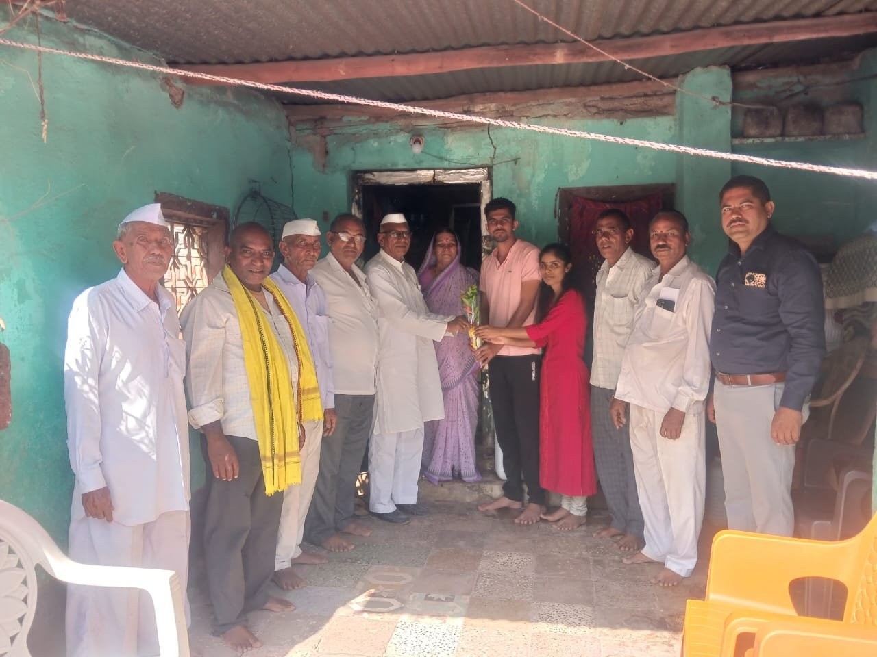 उत्कर्षाचा शिखर: अमळनेरच्या कंखरे भावंडांचे MPSC मध्ये यश!