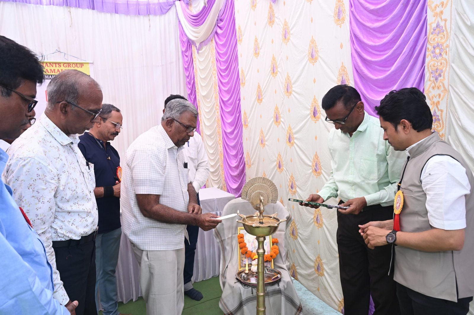 प्रगती कोचिंग क्लासेसने विद्यार्थ्यांना दिल्या शुभेच्छा, समारंभात प्रगतीचे दीप जळले!