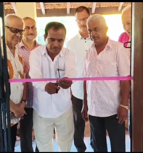 दि मॉडेल इंग्लिश स्कुल सैतवडे येथे अद्ययावत आय टी क्लासरुमचे उद्घाटन