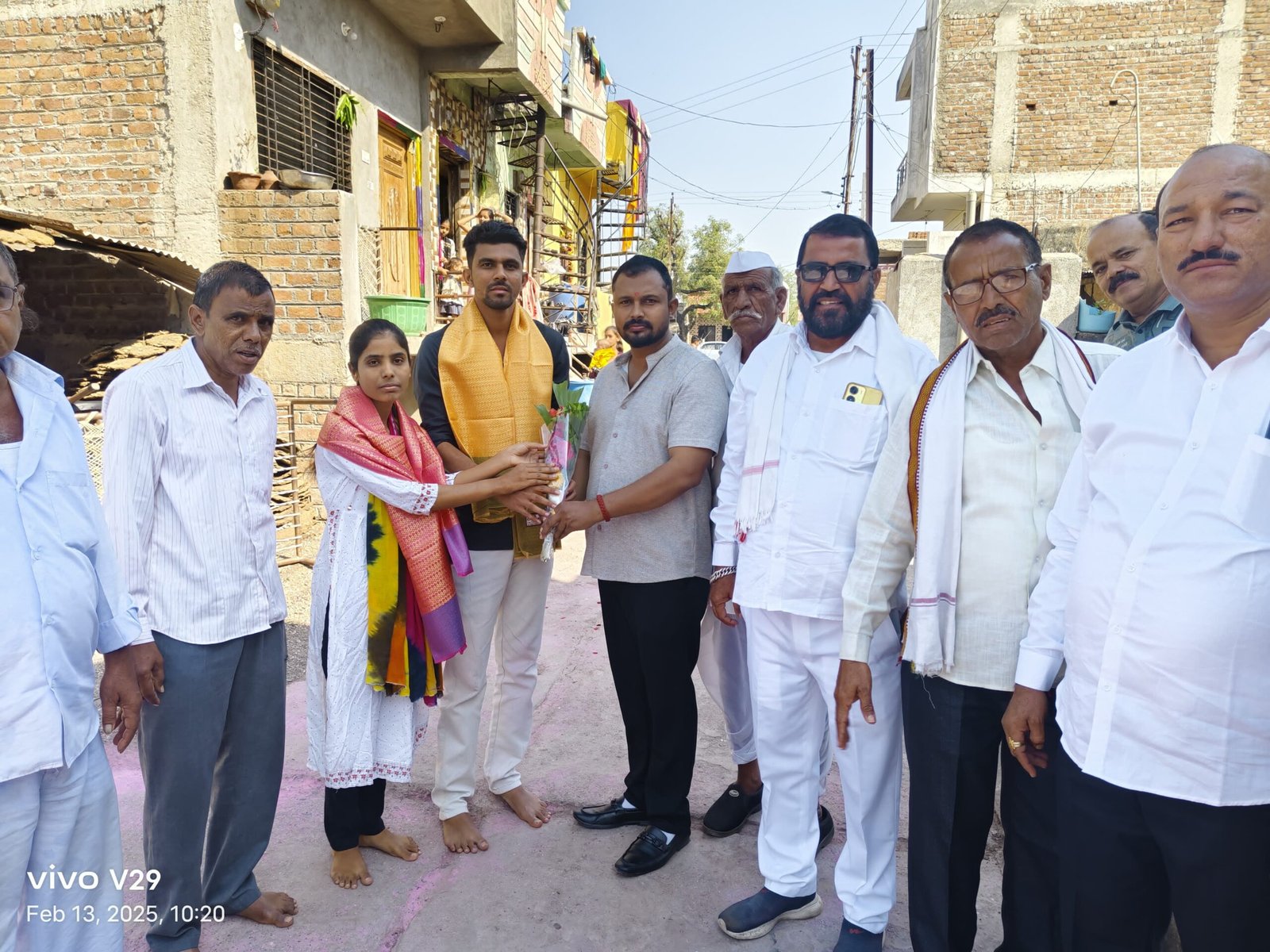 कष्टाची फळे – रोहीत व शुभांगी कंखरे भावंडांचे स्पर्धा परीक्षेत यश