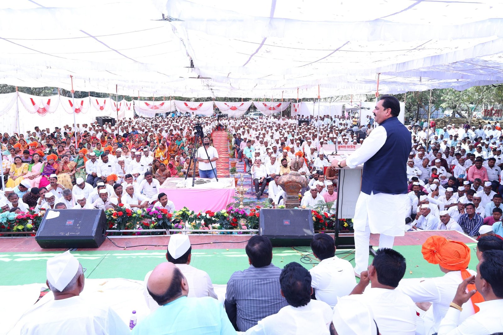 बाजार समितीत शेतकरी मालावर प्रक्रिया निर्माण करणारे उद्योग उभारा- माजी मंत्री अनिल पाटील यांचे आवाहन*