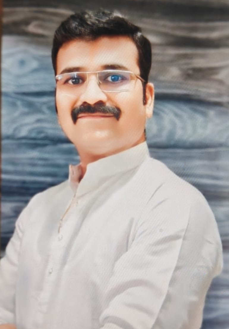 पंकज साखरे यांना राज्य बालनाट्य स्पर्धेत प्रथम पारितोषिक.