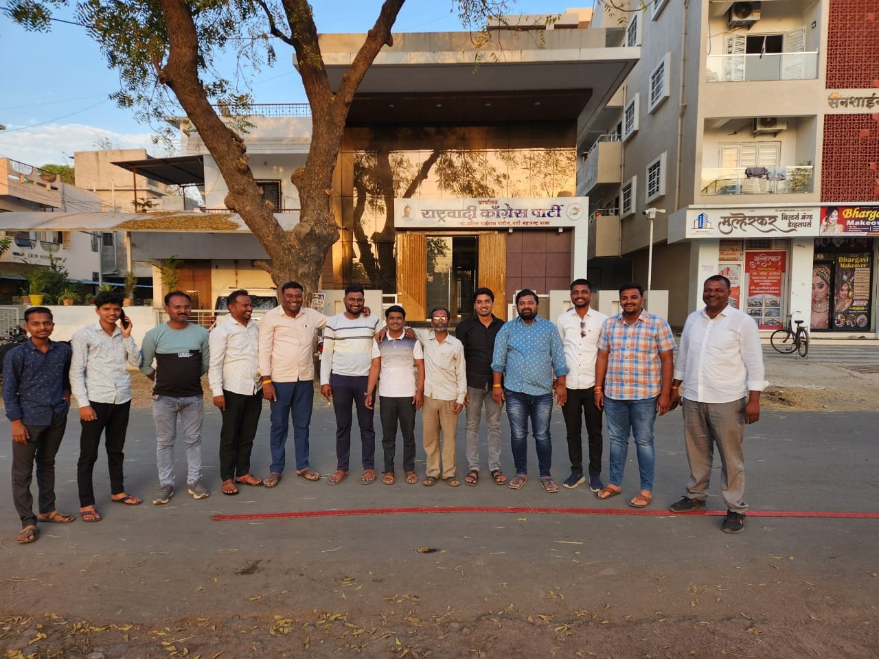 “राष्ट्रवादी काँग्रेसचा उत्सव: आमदार अनिल पाटील यांच्या नियुक्तीचा पदाधिकारी यांनी केला आनंद साजरा!”