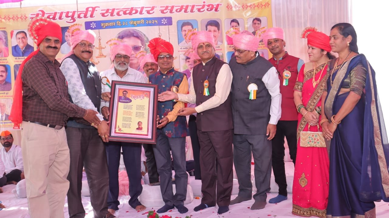 शिवराजे जामोदे सर म्हणजे माणसातल्या माणसांना ओळखून माणसं जोडणारा मानवतावादी माणूस..!* – — *संजय एम.देशमुख*  *सेवापूर्ती समारंभात अनेक मान्यवरांकडून गौरव*