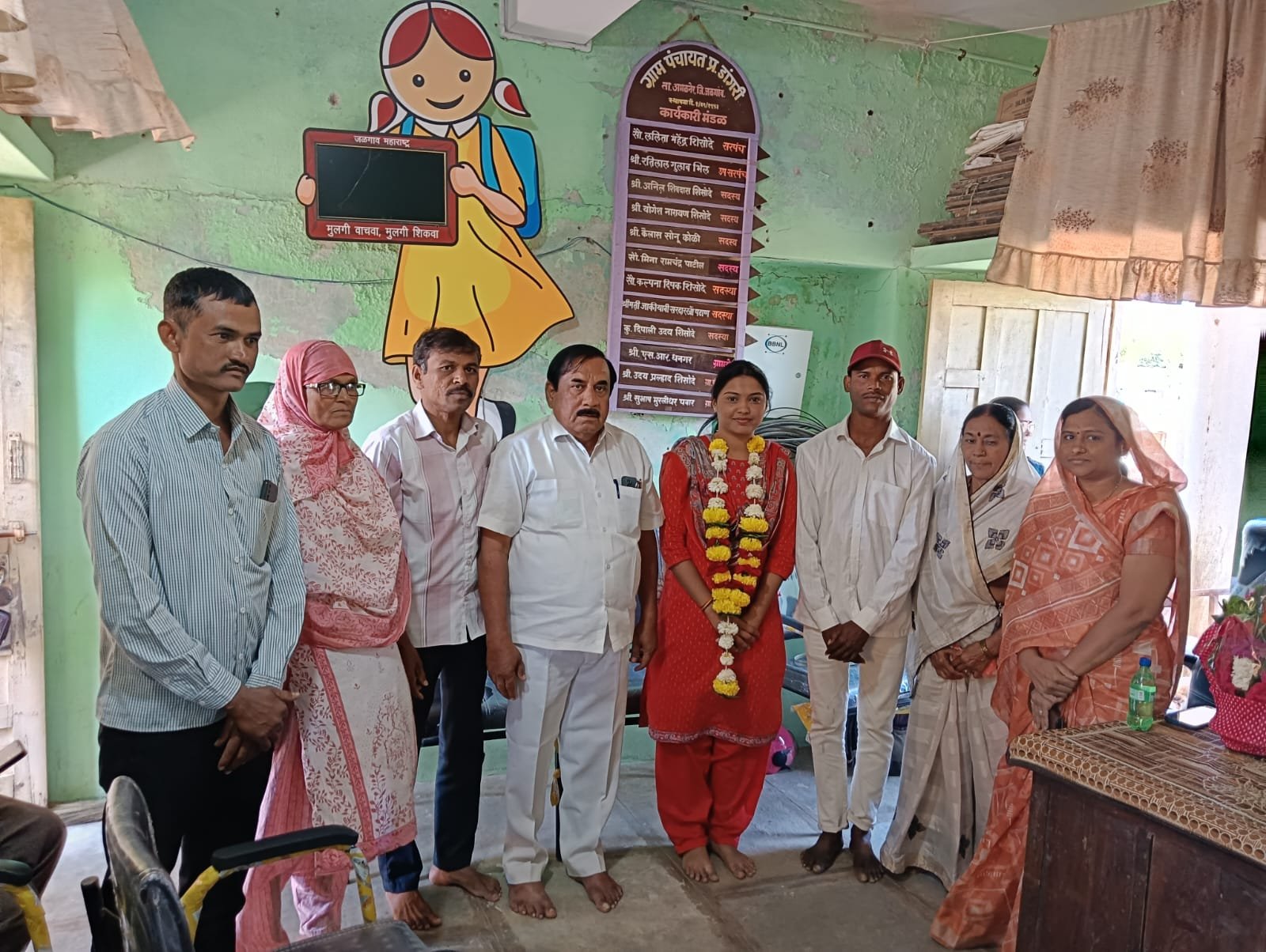 डांगरीमध्ये कु. दिपाली शिसोदे बिनविरोध सरपंच: उच्चशिक्षित भाऊ-बहिणी करणार गावाचा विकास!**