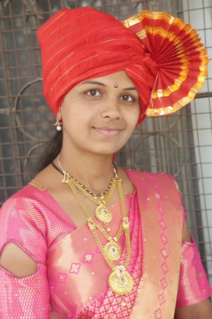 ! महिला दिन विशेष !!  निराधार, असहाय्य, दीन-दुबळ्यांची सेवा हीच ‘ईश्वराची पूजा’ मानणारी आधुनिक सावित्री सौ. पूजा पंडित !