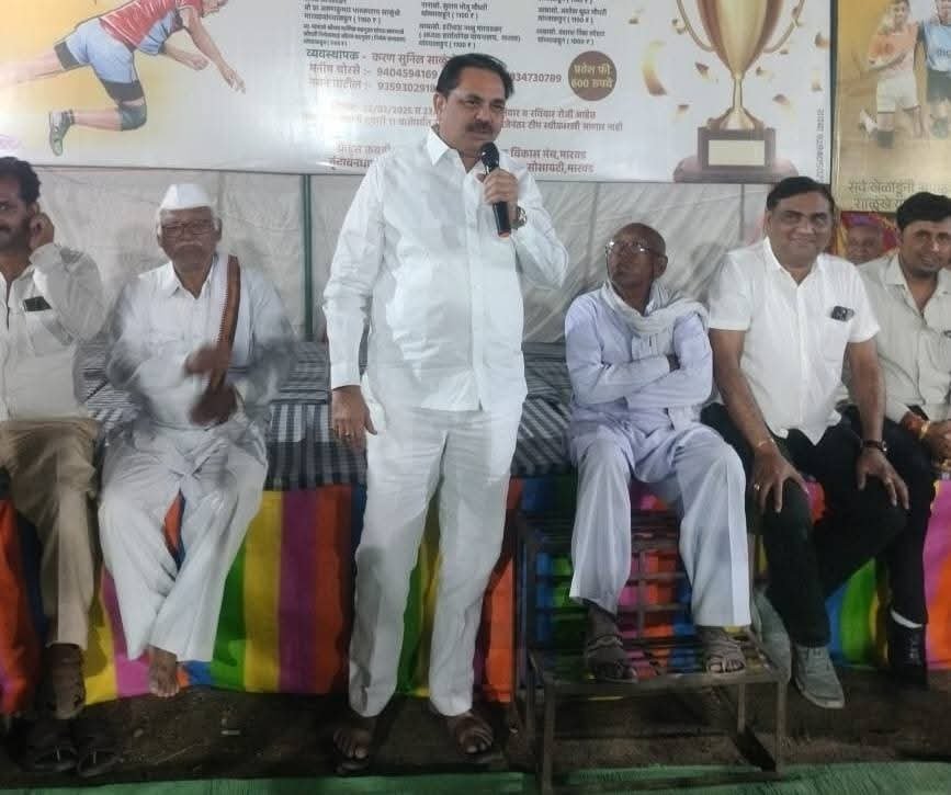 मारवड येथे फ्रेंड्स कबड्डी संघ आयोजित भव्य कबड्डी स्पर्धेत ३९ संघानी घेतला सहभाग…  जामनेर येथील जय बजरंग क्रीडा मंडळाचा संघ ठरला अजिंक्य,आ.अनिल पाटलांनीही खेळला डाव