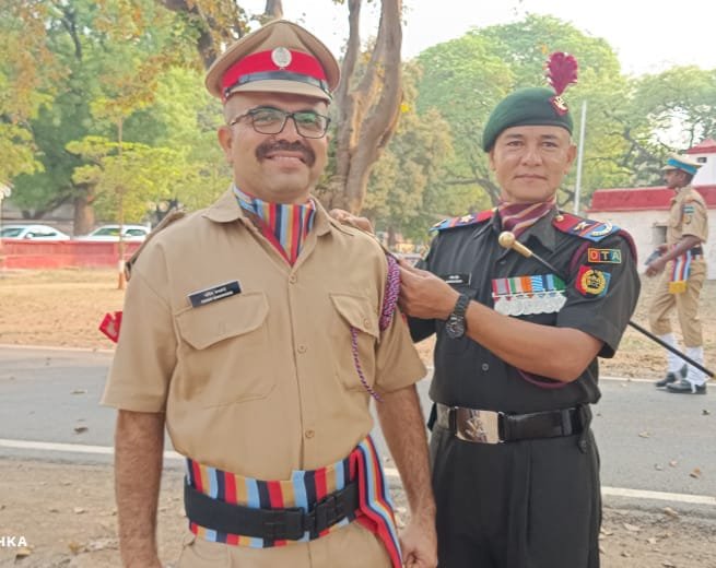 जी.एस.हायस्कूल चे एन सी सी शिक्षक एस.ए.बनछोडे यांनी पूर्ण केले ४५ दिवसांचे प्रशिक्षण