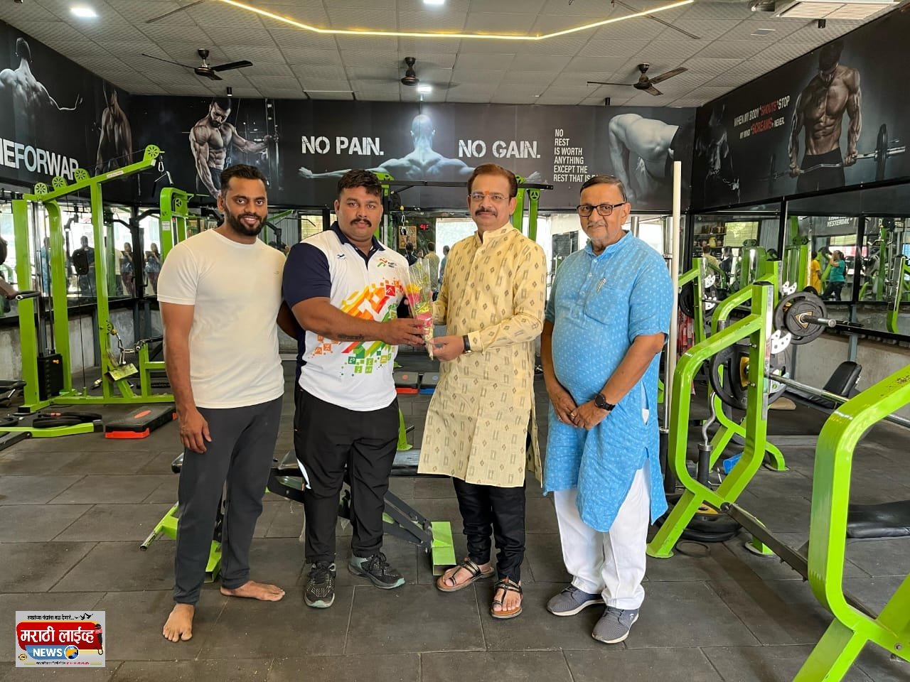 “दिनेश बागडेची सुवर्ण विजयगाथा: खेलो इंडिया स्पर्धेत मिळवलेले मानाचे पदक!  अमळनेरात झाला सत्कार.।