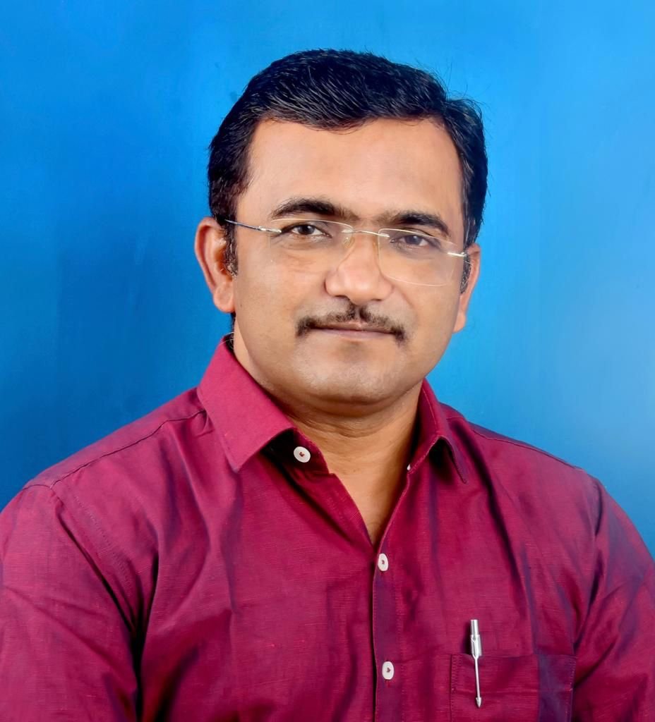 रत्नागिरी जिल्हा माध्यमिक शाळा सेवक सहकारी पतपेढीला घवघवीत नफा: 8.87 कोटींचा रेकॉर्ड