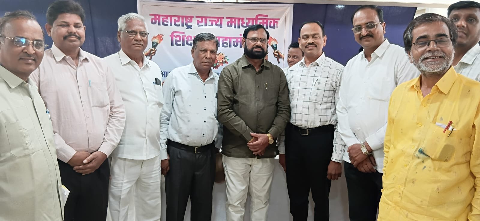 शिक्षण संस्था चालकांच्या समस्या सोडविण्यास वचनबध्द – शिक्षक आमदार सुधाकर आडबोले.