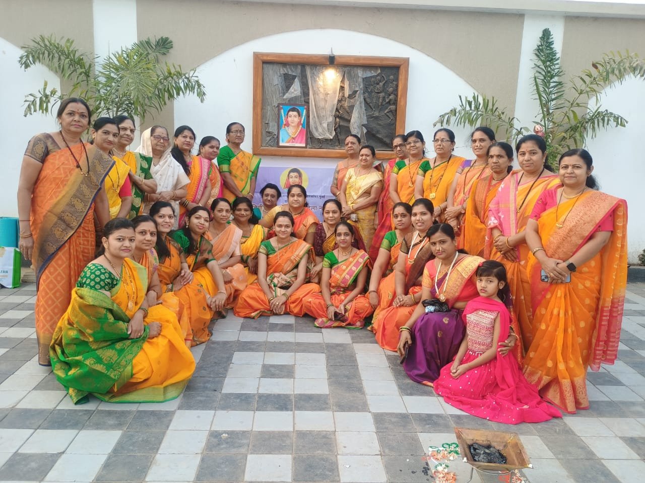 सावित्रीबाई फुले ज्येष्ठ महिला मंडळाचा गुढीपाडवा उत्सव: योगा ग्रुपची स्थापना