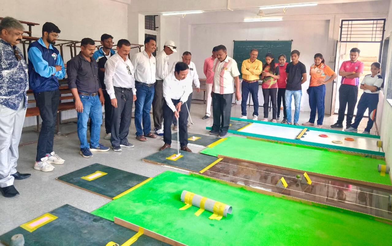 धनदाई महाविद्यालयात मिनी गोल्फ स्पर्धेचे यशस्वी आयोजन*