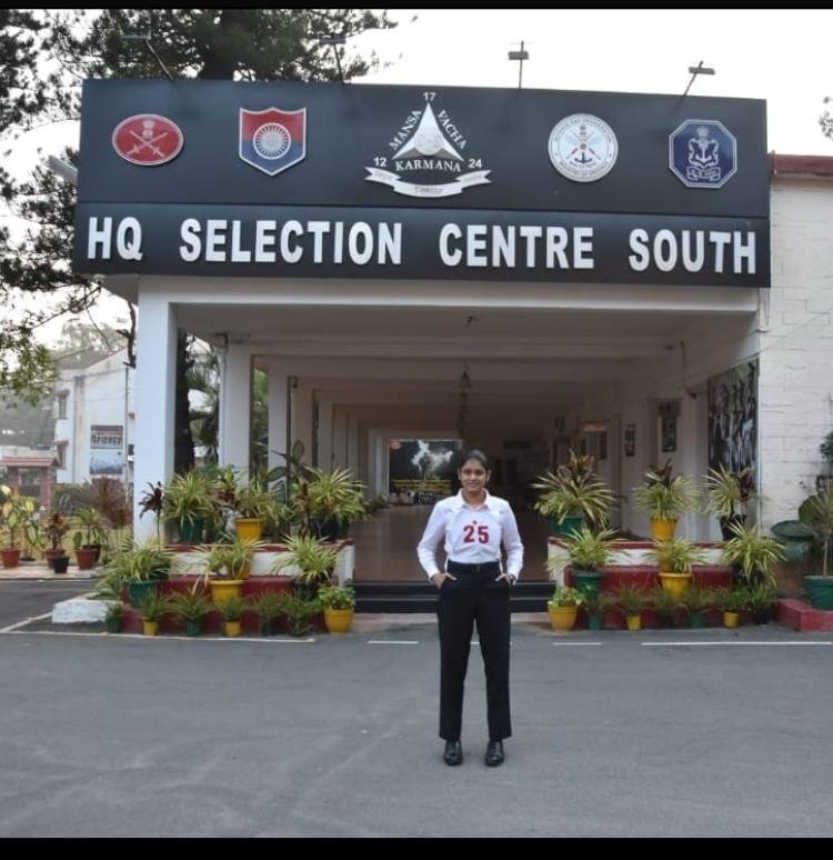 ऋतुजा वऱ्हाडे राष्ट्रीय संरक्षण दल प्रवेश परीक्षेमध्ये (NDA) भारतात मुलींमध्ये प्रथम :*  महाराष्ट्र आणि भारत देशासाठी एक अत्यंत अभिमानाचा आणि प्रेरणादायी क्षण –