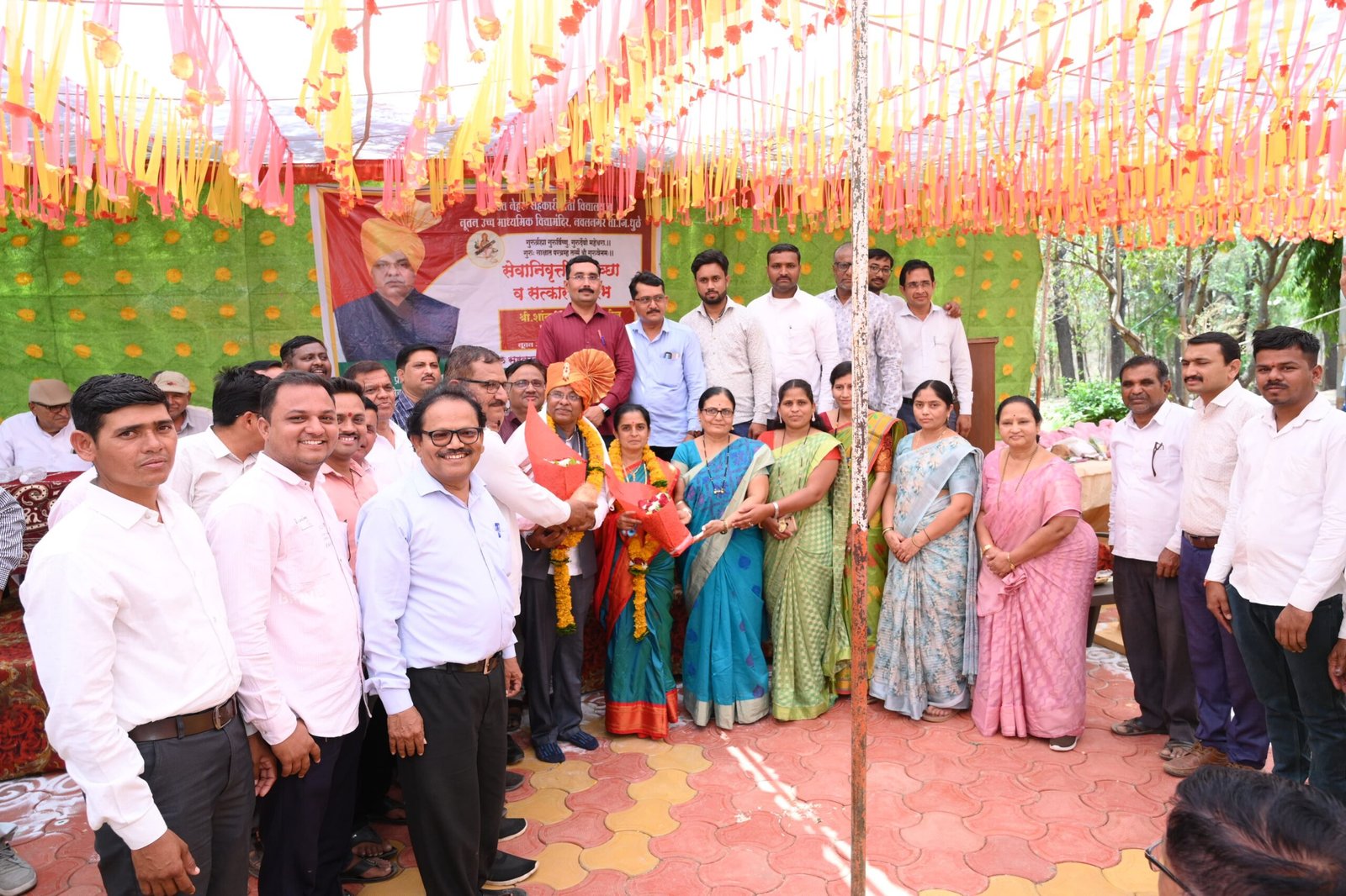 सेवानिवृत्त मुख्याध्यापक एस.एच. पाटील – शिक्षण क्षेत्रातील आदर्श नेतृत्व आणि समर्पित सेवा