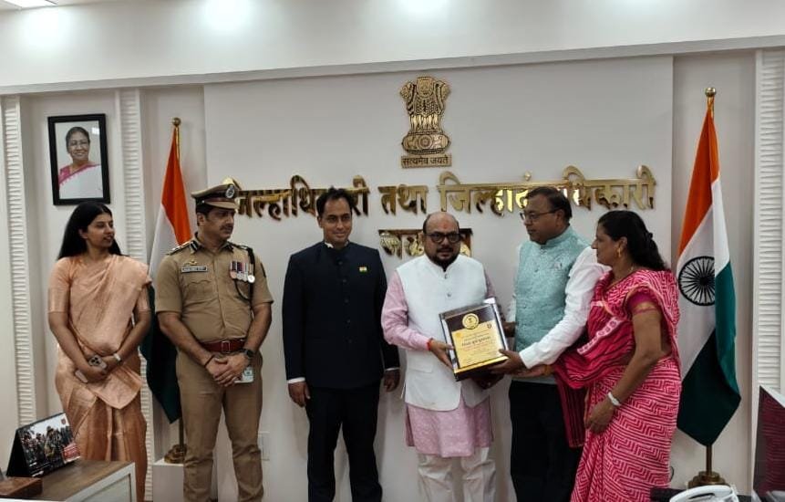 साने गुरुजी फाउंडेशनला जळगाव जिल्हा युवा संस्था पुरस्कार – पर्यावरण व सामाजिक कार्यातील उल्लेखनीय कार्यासाठी गौरव”