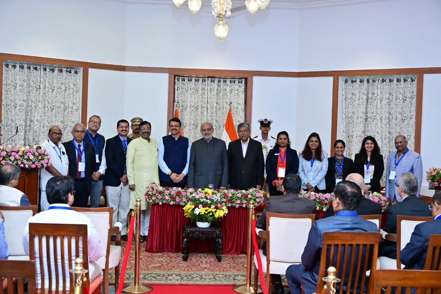 राज्यपाल सी पी राधाकृष्णन, मुख्यमंत्री देवेंद्र फडणवीस आणि उच्च व तंत्र शिक्षण मंत्री चंद्रकांत पाटील यांच्या उपस्थितीत गोंडवाना विद्यापीठ, लॉईड स्टील व कर्टीन विद्यापीठ यांचेमध्ये सामंजस्य करार*