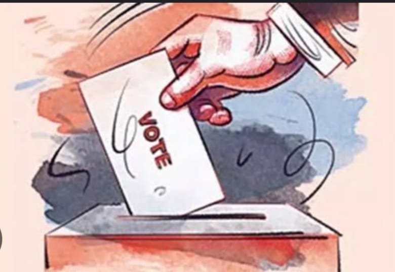 कवी शशिकांत हिंगोणेकर यांच्या “ते हादरून गेले आहेत अंतर्बाह्य” या कवितेचे  औपचारिक समीक्षण  लेखकः प्राचार्य चंद्रकांत भोसले