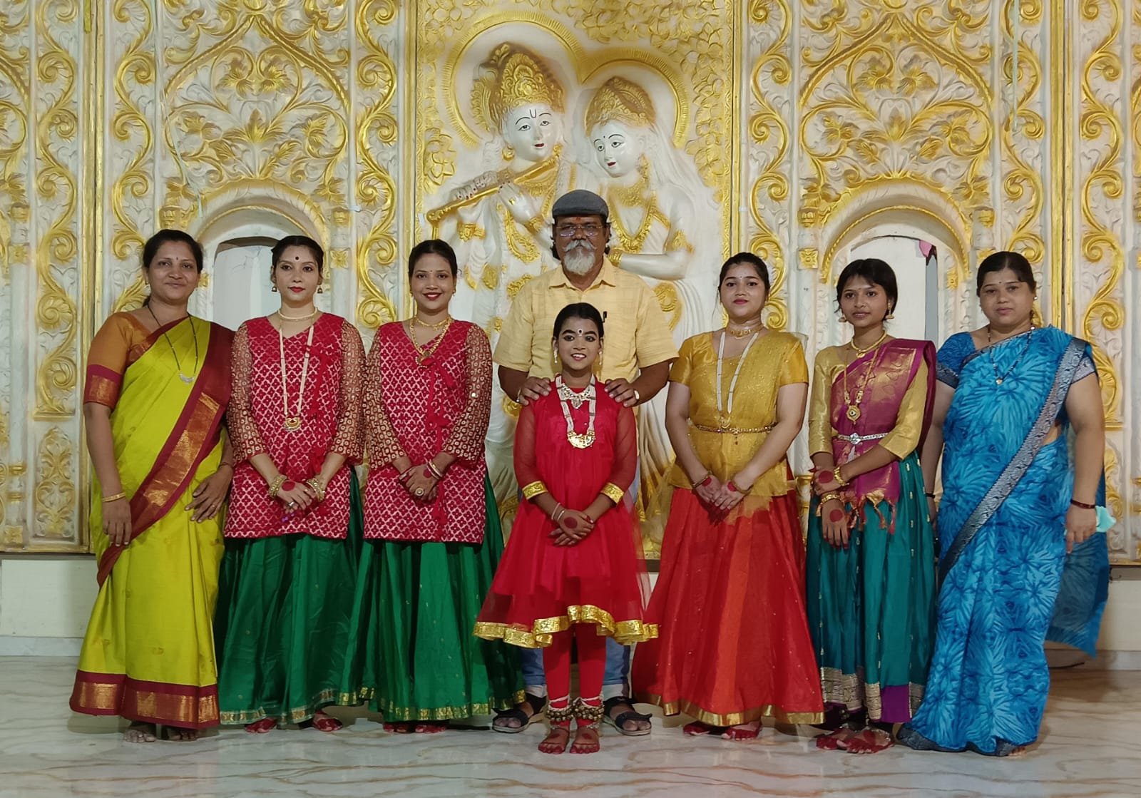 “नुपूर कथ्थक अकॅडमीचे अमळनेर यात्रा उत्सवात मनमोहक कथ्थक प्रदर्शन, रसिकांचे मन जिंकले”