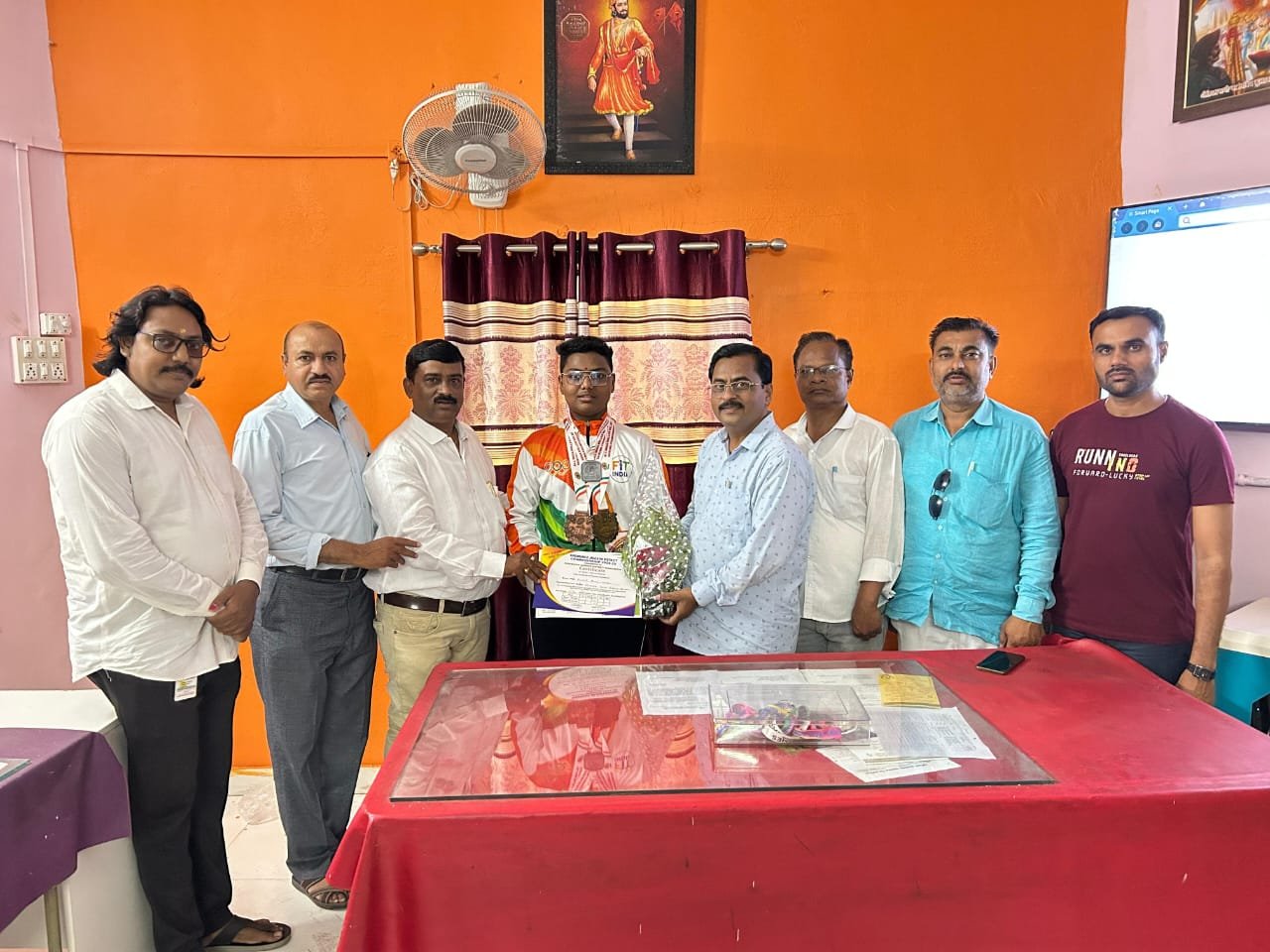 हर्षल सावकारे यांचा शिक्षण व क्रीडा विभागा कडून सत्कार.