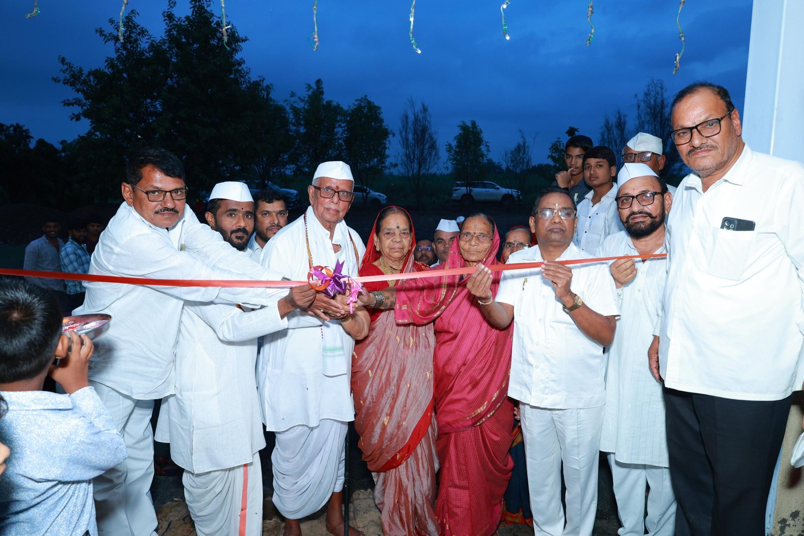 सद्गुरु दौलत बाबा यांनी परिसरात अध्यात्मिक ऊर्जा निर्माण केली….. ज्येष्ठ समाजसेवक प्रवचनकार हिंदू रत्न डॉक्टर रवींद्र भोळे