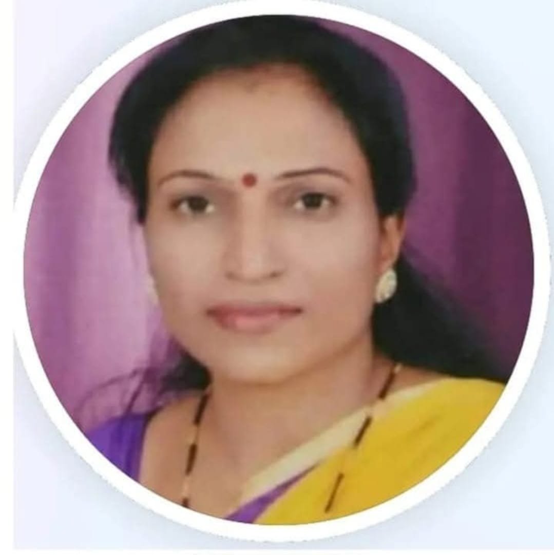 साहित्याच्या रंगीबेरंगी कात्रणात –कवी अनुपमा जाधव यांनी उघडले नव्या संकल्पांची शाळा!**