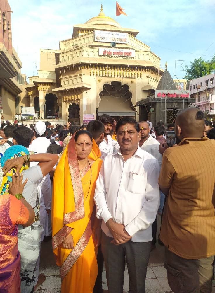 “तीन पिढ्यांची विठ्ठलभक्ती… राजेंद्र आणि मंगला पाटील यांची मनोभावे वारी!”