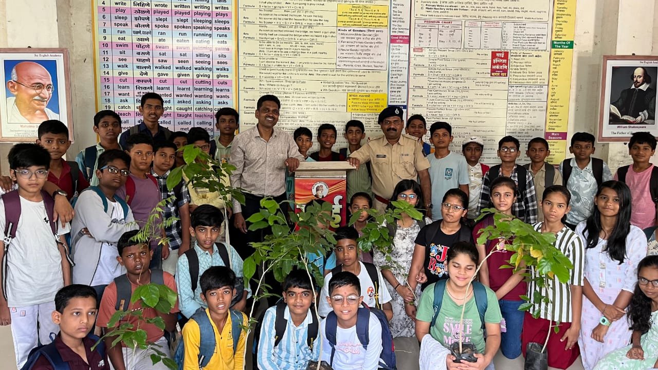 पर्यावरण रक्षणाची गरज: साई इंग्लिश अकॅडमी व वन विभाग यांचा संयुक्त उपक्रम”