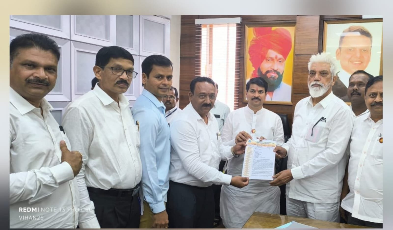 महाराष्ट्रातील शैक्षणिक प्रश्न सोडवण्यासाठी शिक्षण मंत्री दादाजी भुसे अध्यक्षतेखाली शैक्षणिक बैठक संपन्न.