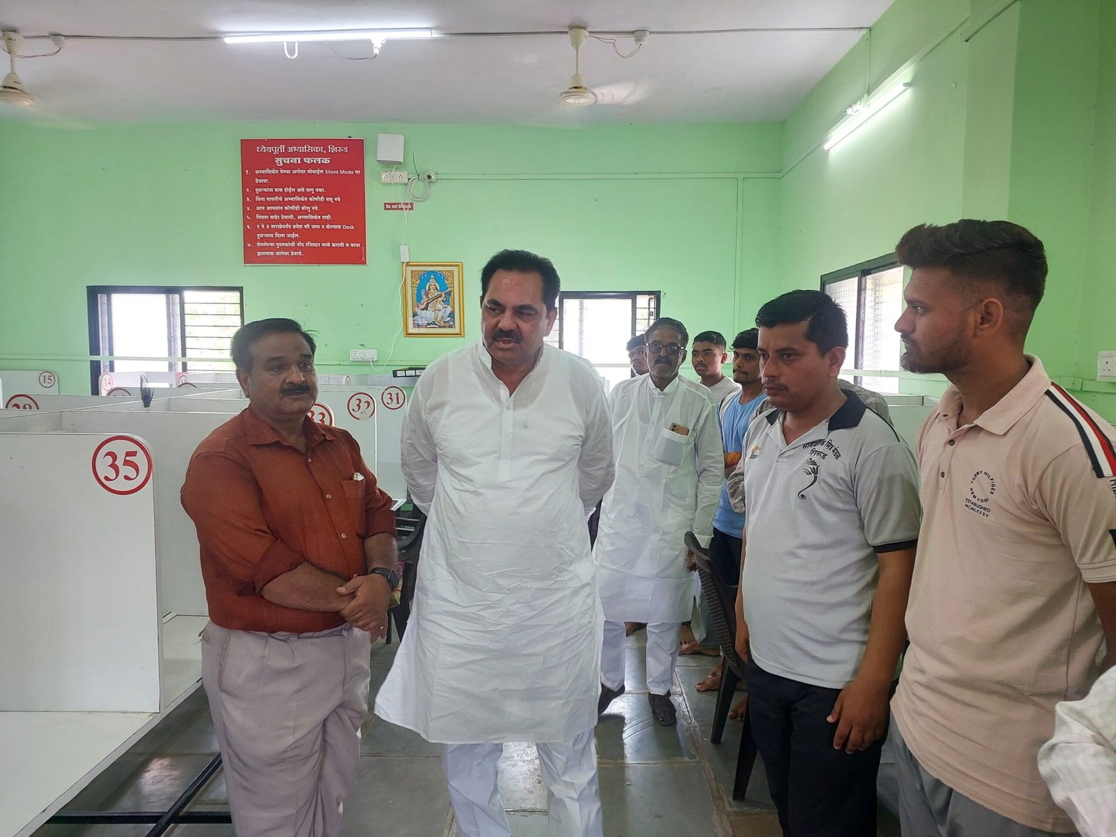 स्पर्धा परीक्षांसाठी शिरुडची अभ्यासिका: आमदार अनिल पाटील यांचे मार्गदर्शन व दातृत्वाचे कौतुक