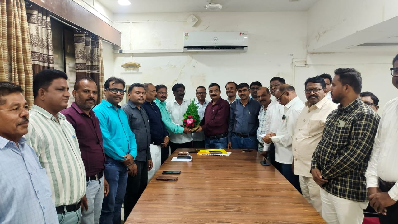 कर्मचारी संघटना हे कर्मचारी सुरक्षिततेचे साधन -अनिल सुरडकर