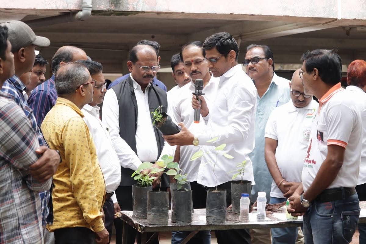 श्री श्री बीज बँक अंतर्गत बीज प्रदर्शन संपन्न*