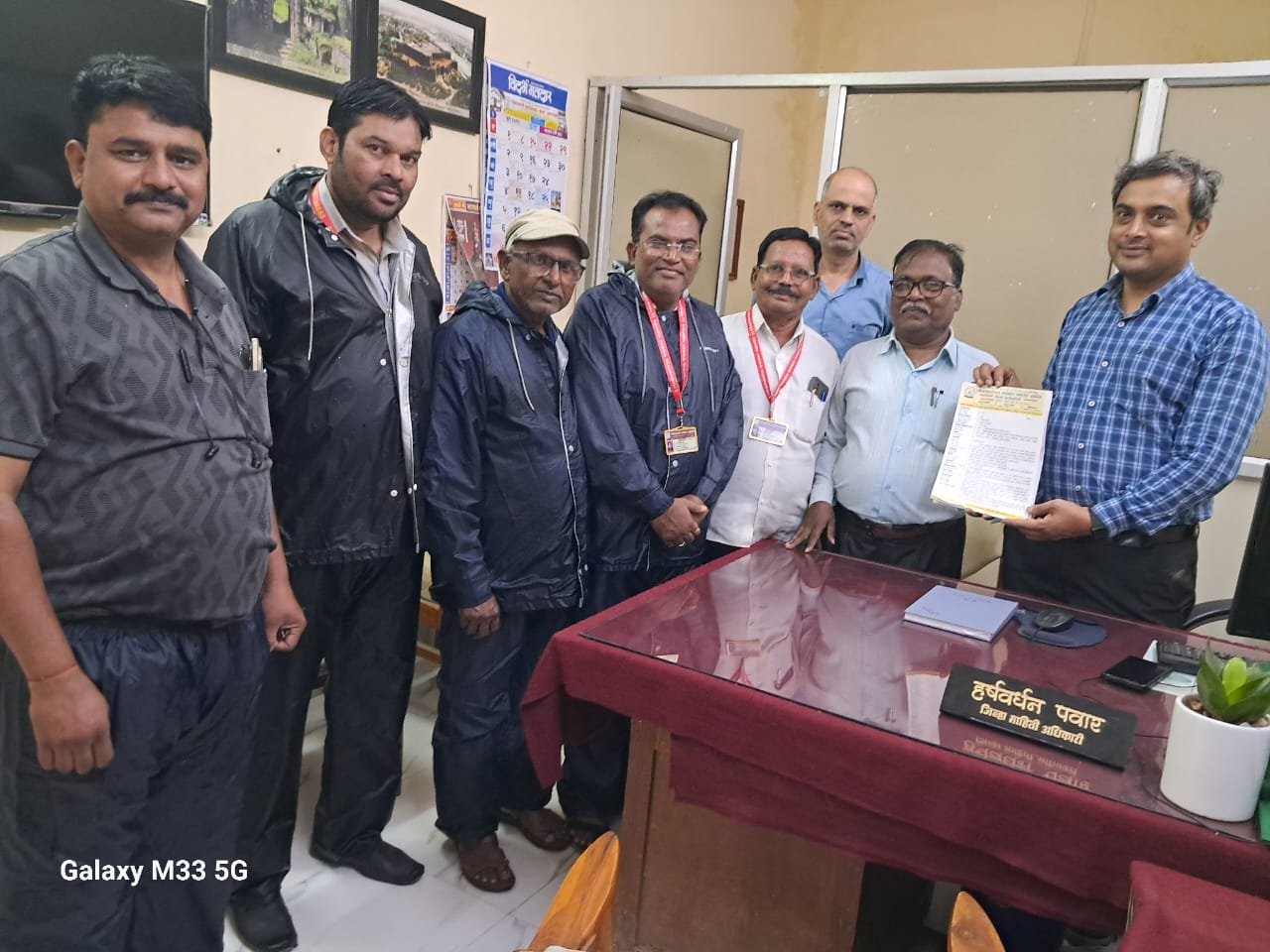 पत्रकार कल्याण योजनांमध्ये निकषांमधील दुरूस्त्या संबंधी लोकस्वातंत्र्य पत्रकार महासंघ जिल्हा शाखेकडून निवेदन*