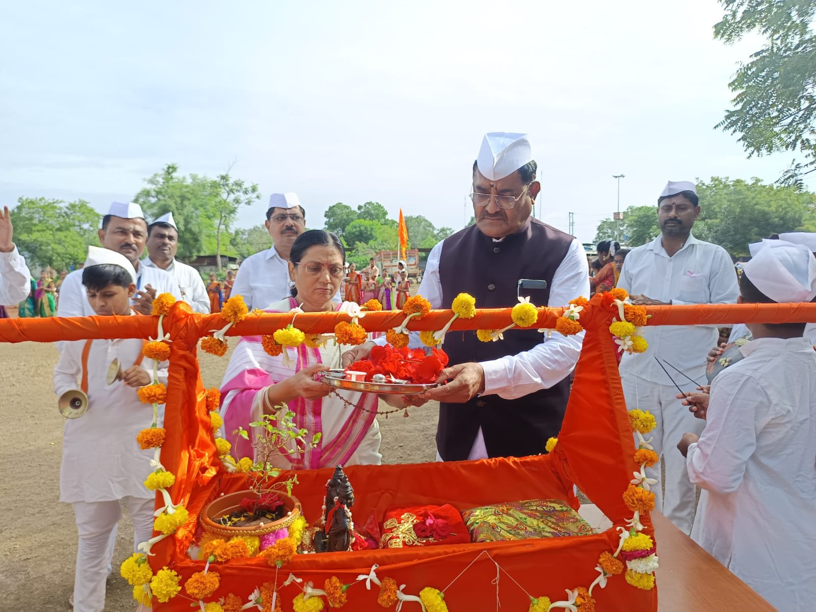 आषाढी एकादशी निमित्त रंगला पालखी सोहळा !..