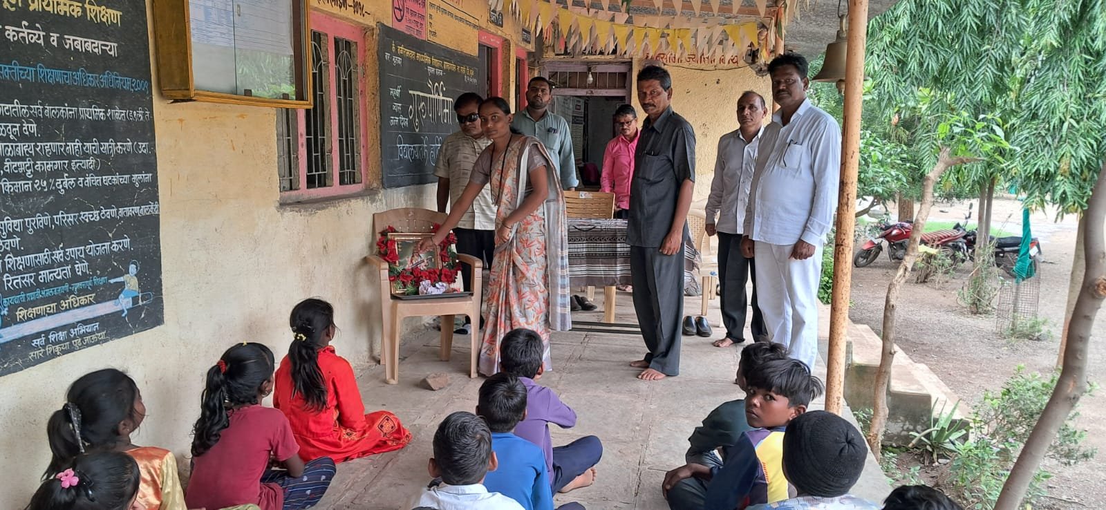 कै. बळीरामदादा माध्यमिक विद्यालय ब्राम्हणवेल येथे गुरुपौर्णिमा उत्साहात साजरा . .*