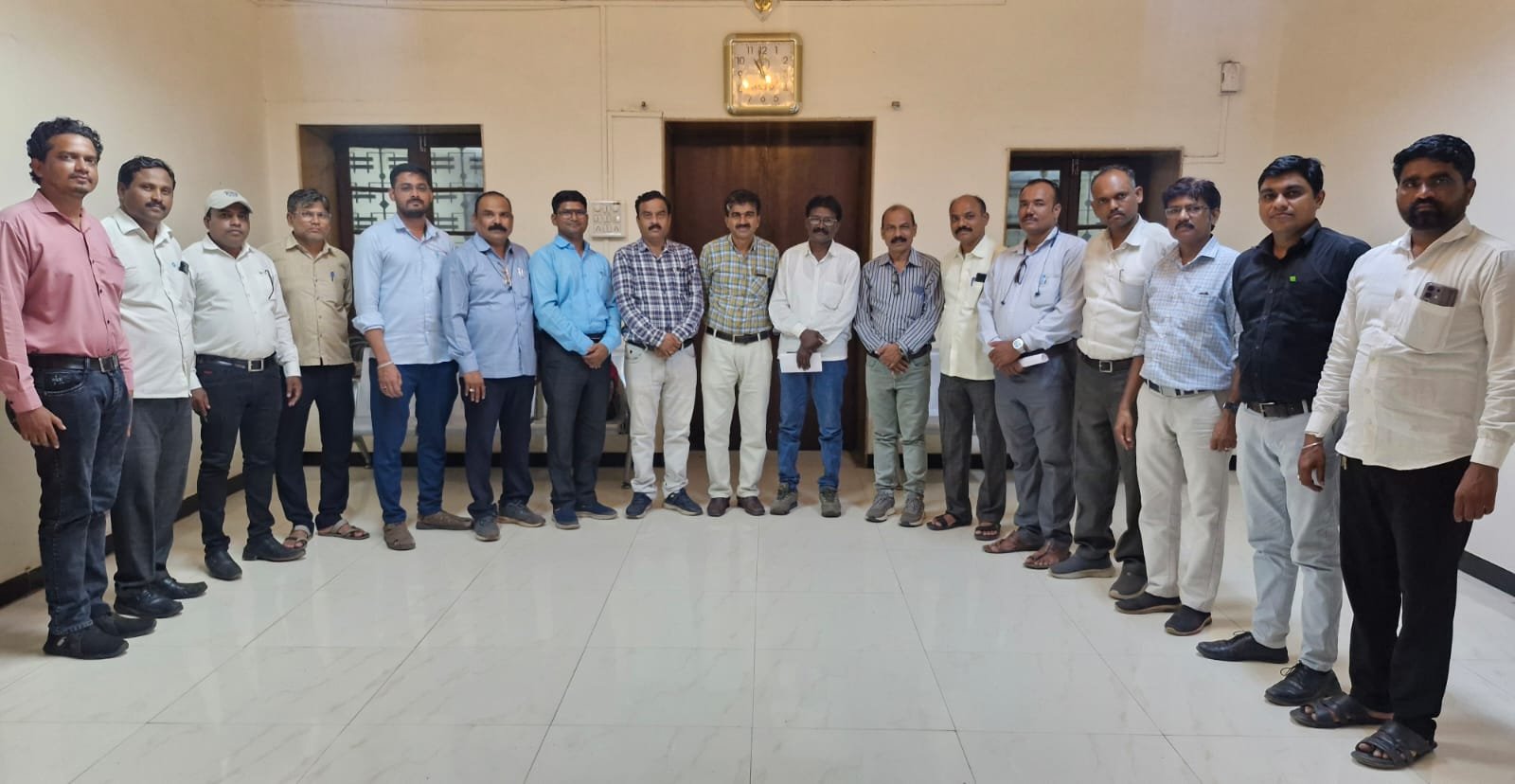 संघटनेच्या बांधणीत कर्मचाऱ्यांचे यश असते.-सुरसिंग जाधव