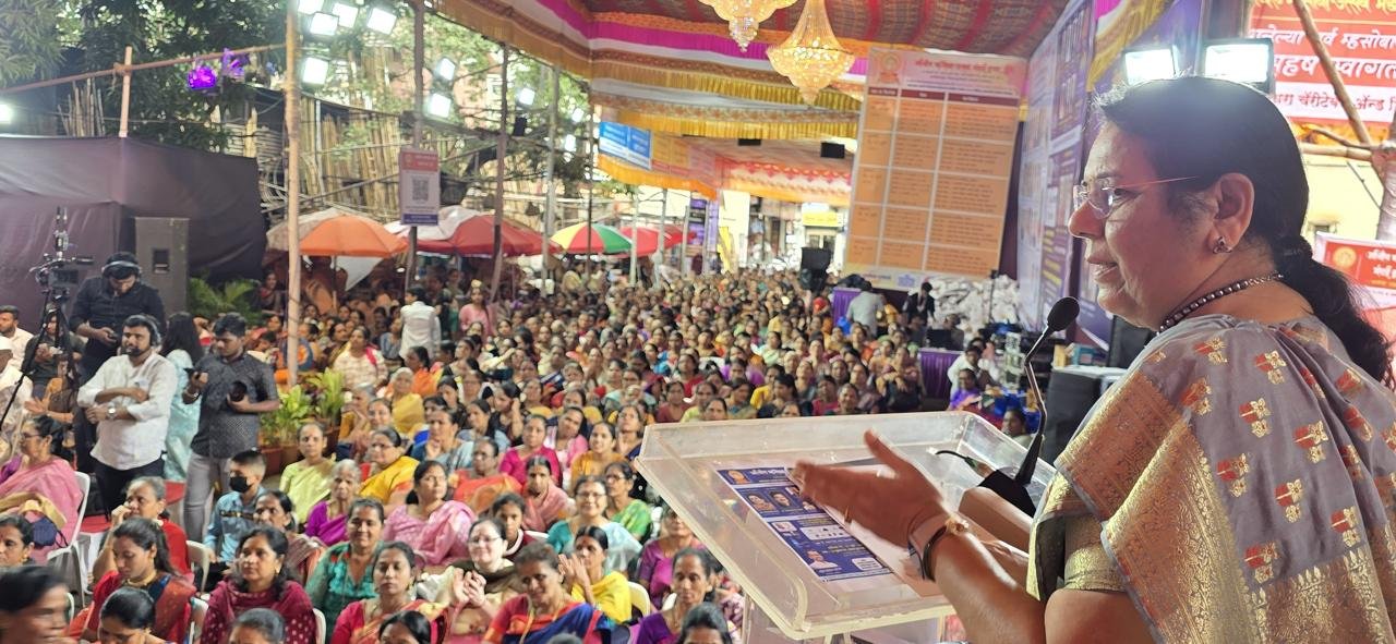 अखिल म्हसोबा उत्सव मंडई ट्रस्टतर्फे ‘भूषण पुरस्कार’ प्रदान सोहळा उत्साहात संपन्न*  *समाजाने यशस्वी झालेल्यांच्या कामातून सकारात्मक संदेश घ्यावा – डॉ. नीलम गोऱ्हे*