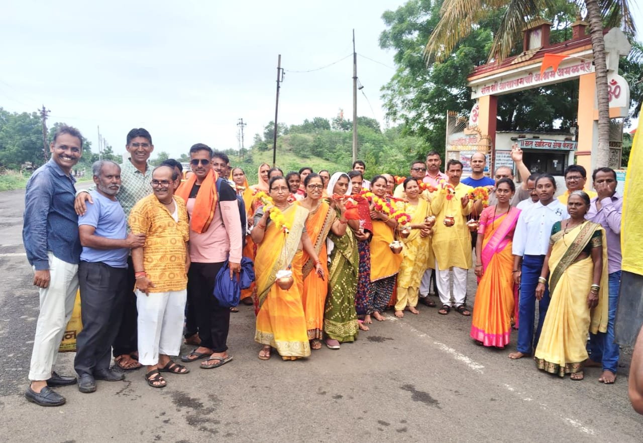 विद्येश्वर महादेव मंदिराच्या वतीने भव्य पायी कावळ यात्रा उत्साहात संपन्न – जळोद ते अमळनेरचा भक्तीमय प्रवास