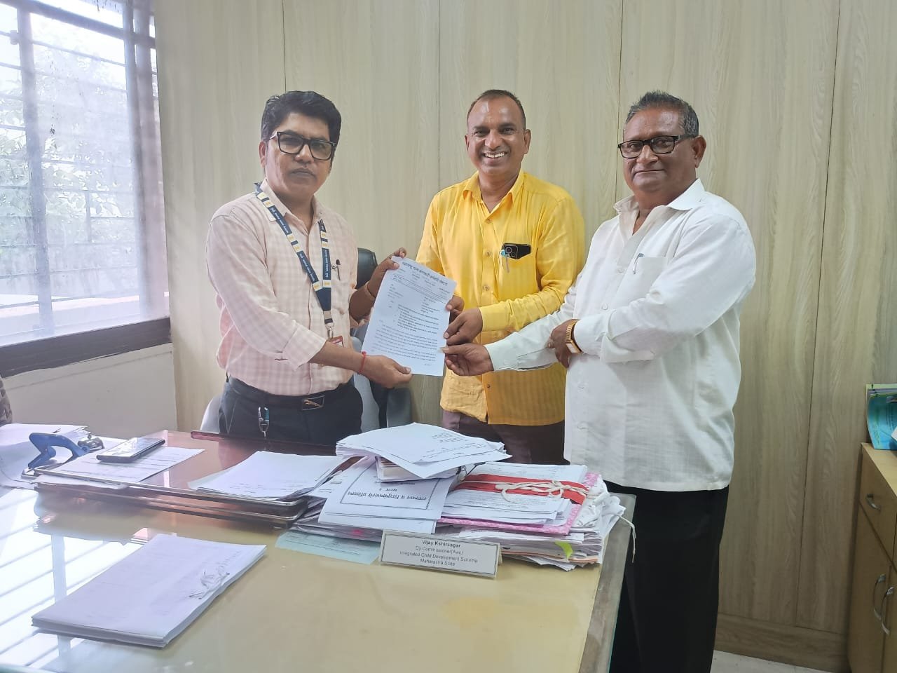 सेविकांच्या प्रलंबित मागण्या मार्गी लावण्याची मागणी  महाराष्ट्र राज्य अंगणवाडी कर्मचारी संघटनेचे मा.उपायुक्त यांना निवेदन