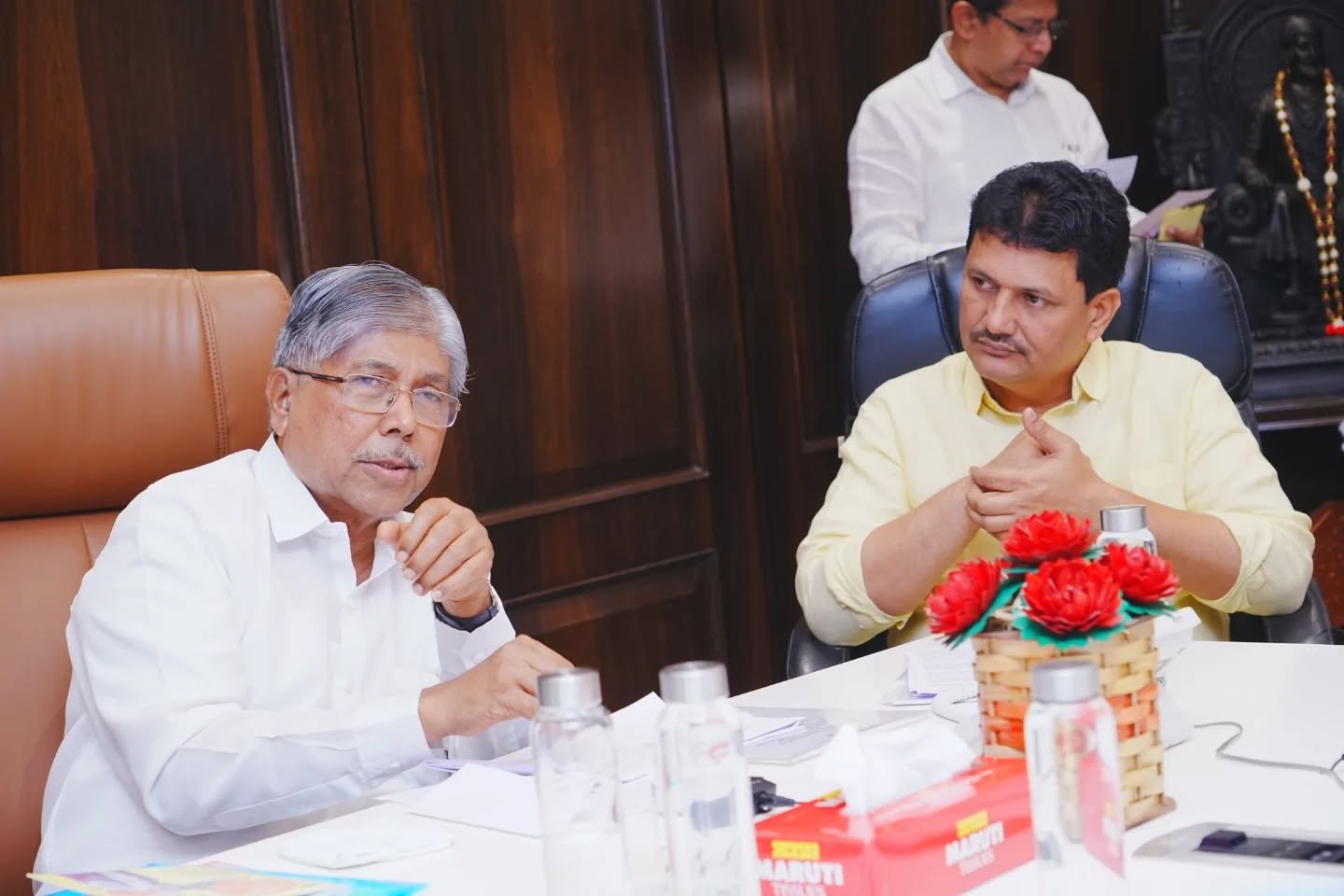 राज्यातील शासनमान्य सार्वजनिक ग्रंथालयांच्या कर्मचाऱ्यांना राज्य कामगार विमा योजना (ESIS) लागू करण्यासाठी नोंदणीसंदर्भात सकारात्मक निर्णय घेणार – उच्च व तंत्र शिक्षण मंत्री चंद्रकांत पाटील*