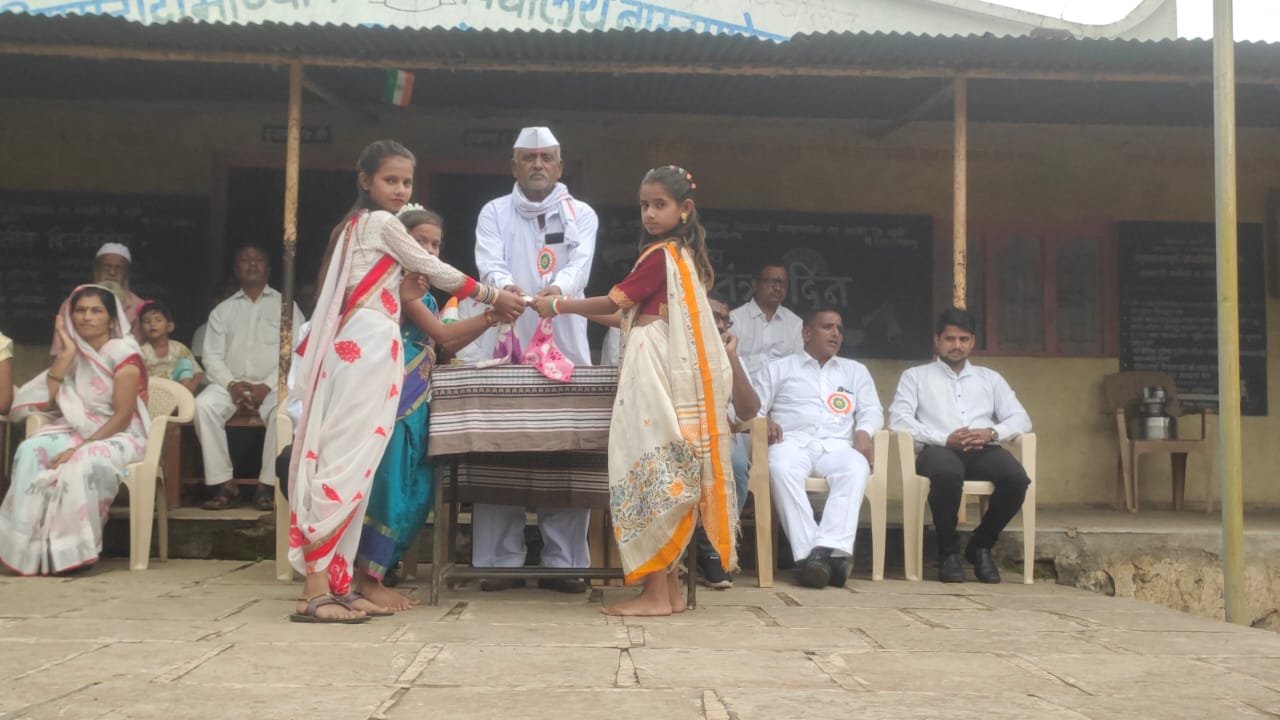 कै.. बळीरामदादा माध्यमिक विद्यालय ब्राम्हणवेल येथे १५ ऑगस्ट भारतीय स्वातंत्र्य दिनाचा उत्सव जल्लोषात साजरा!*