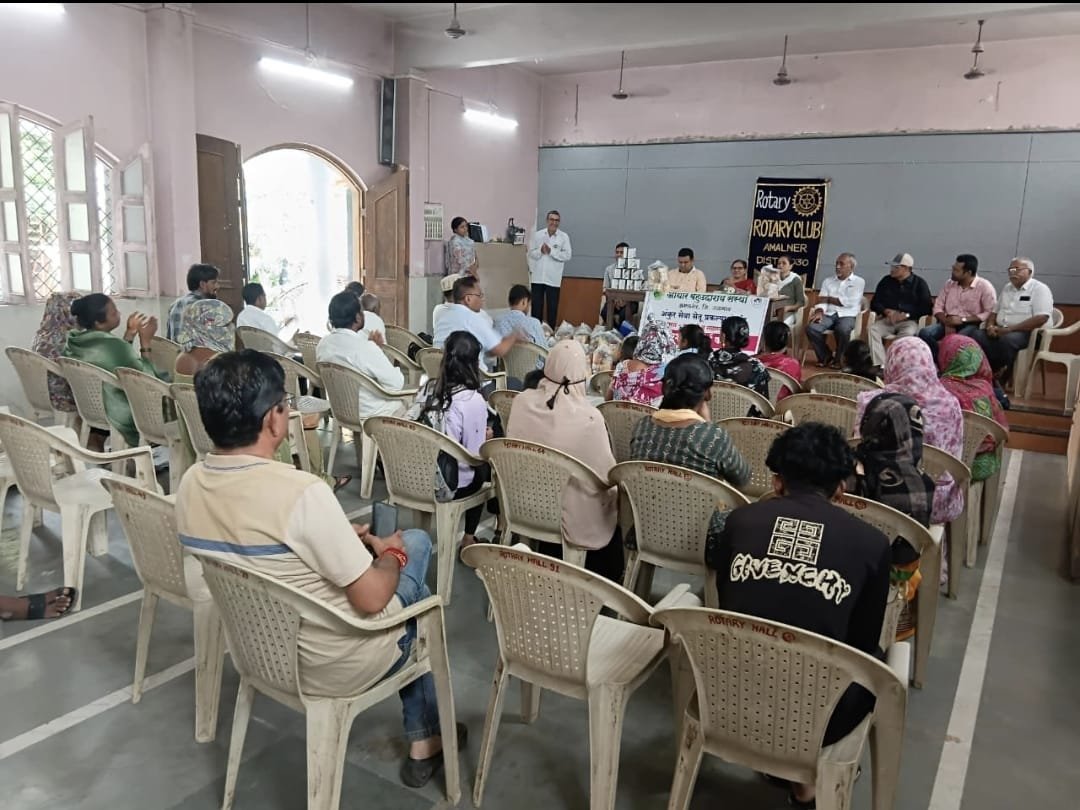 एचआयव्हीग्रस्त अनाथ बालकांसाठी रोटरी क्लब व आधार संस्थेचा जीवनदायी उपक्रम  एचआयव्हीसह जगणाऱ्या अनाथ मुलांना सकस आहारवाटप