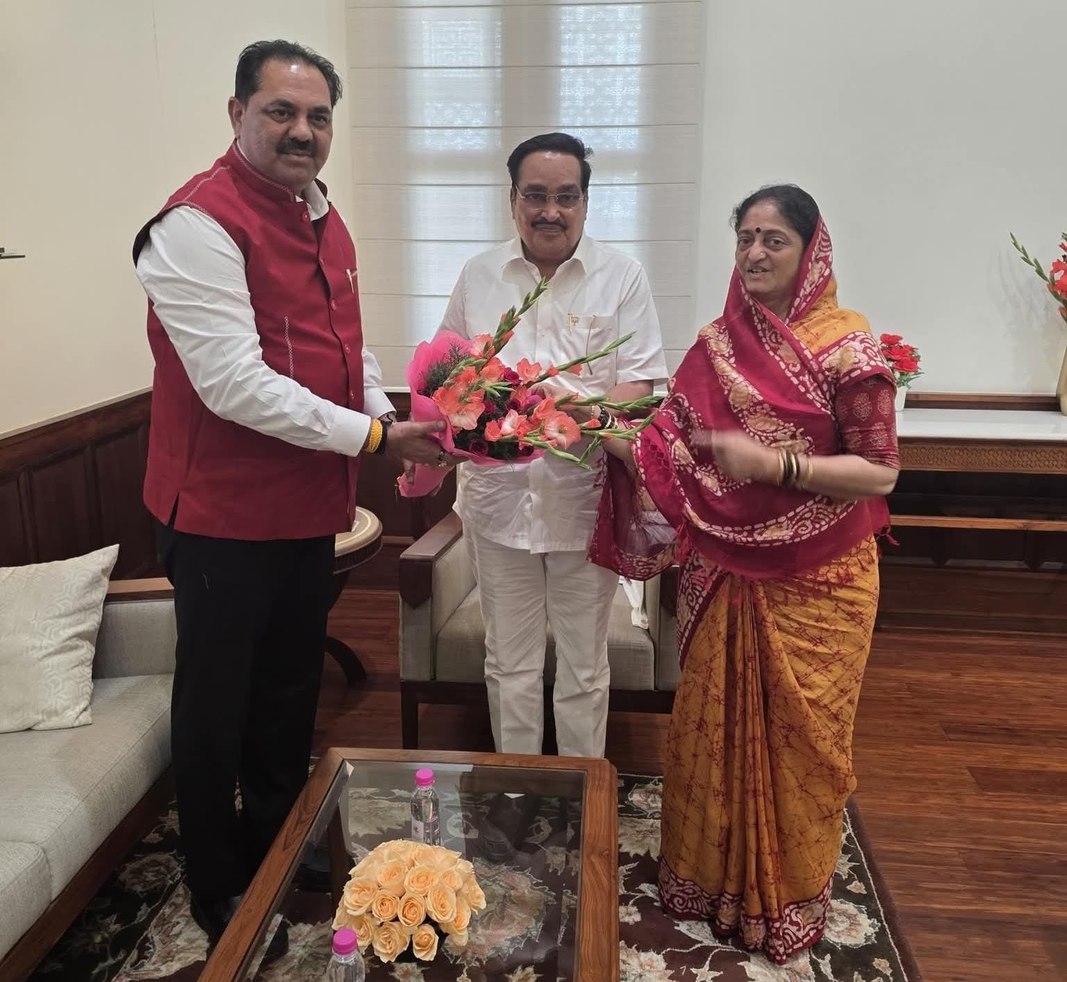 निम्न तापी प्रकल्प पाडळसरे धरणाच्या दुसऱ्या टप्प्यासाठीही मदत करणार-ना. सी. आर. पाटील यांची ग्वाही  धरणाचा केंद्रीय योजनेत समावेश झाल्याने आ.अनिल पाटील व खा.स्मिता वाघ यांनी मानले मंत्र्यांचे आभार