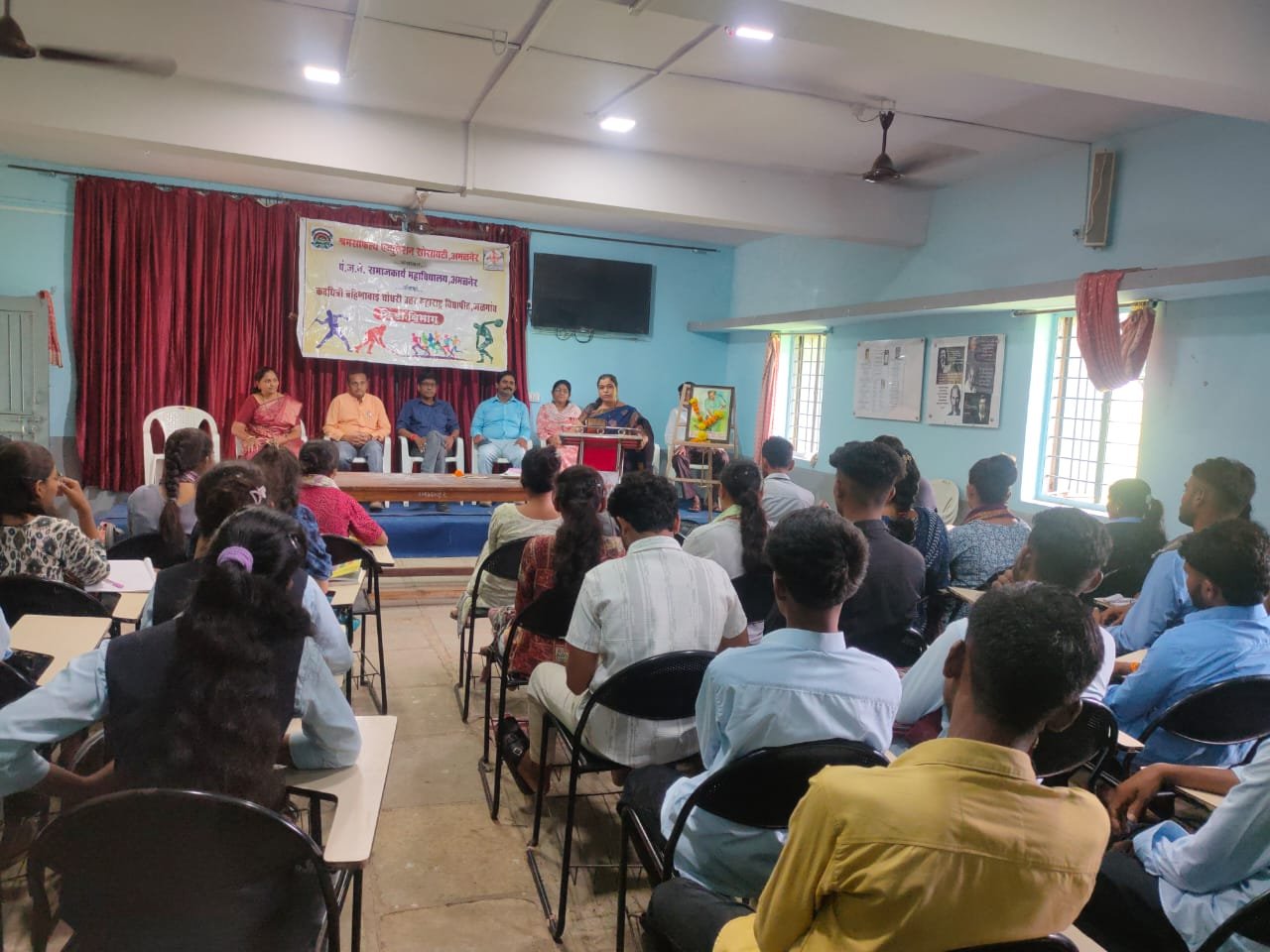 पंडित जवाहरलाल नेहरू समाजकार्य महाविद्यालय अमळनेर येथे 29 आगॅस्ट क्रीडा दिवस संपन्न