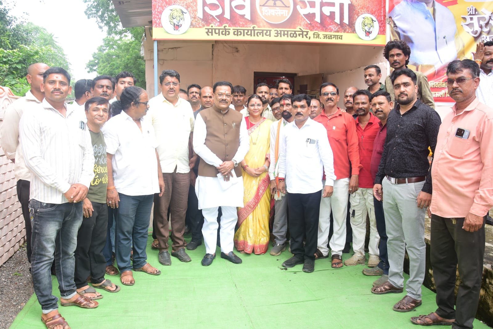 आगामी निवडणुकांत भगवा फडकवण्यासाठी कार्यकर्त्यांना सज्ज राहा –मंत्री शिरसाट  , शिवसेनेच्या बळकटीसाठी अमळनेरात जिल्हा, तालुका व शहर प्रमुखांना दिशा