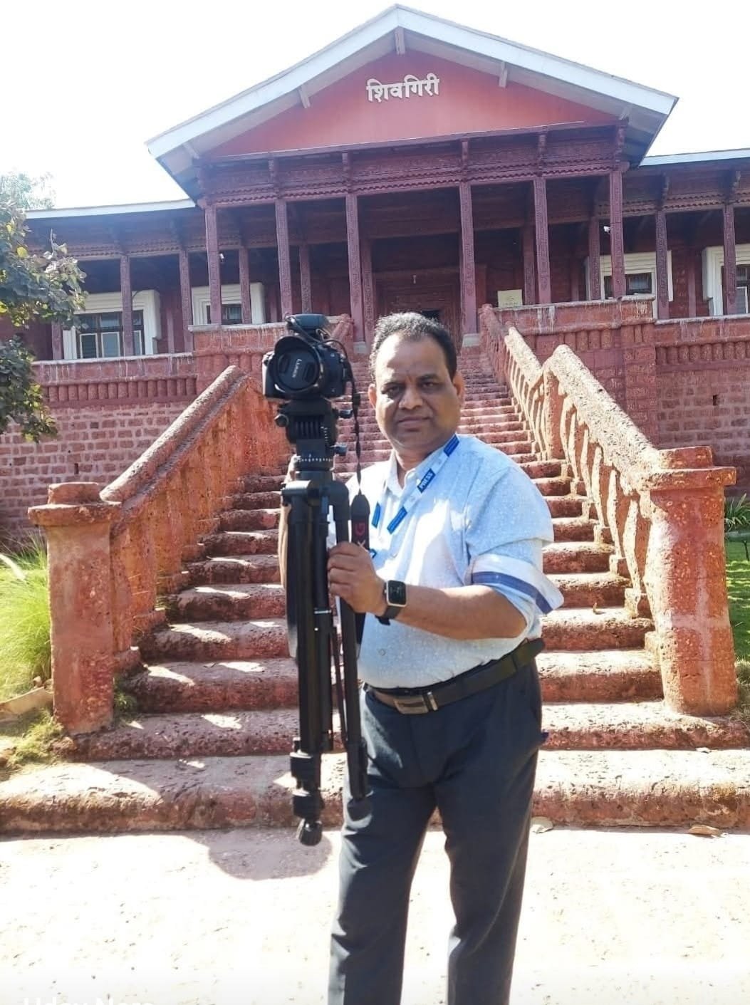 शिक्षण क्षेत्रातील समन्वयक व पत्रकार उदय नरे प्रदीर्घ सेवेनंतर निवृत्त.