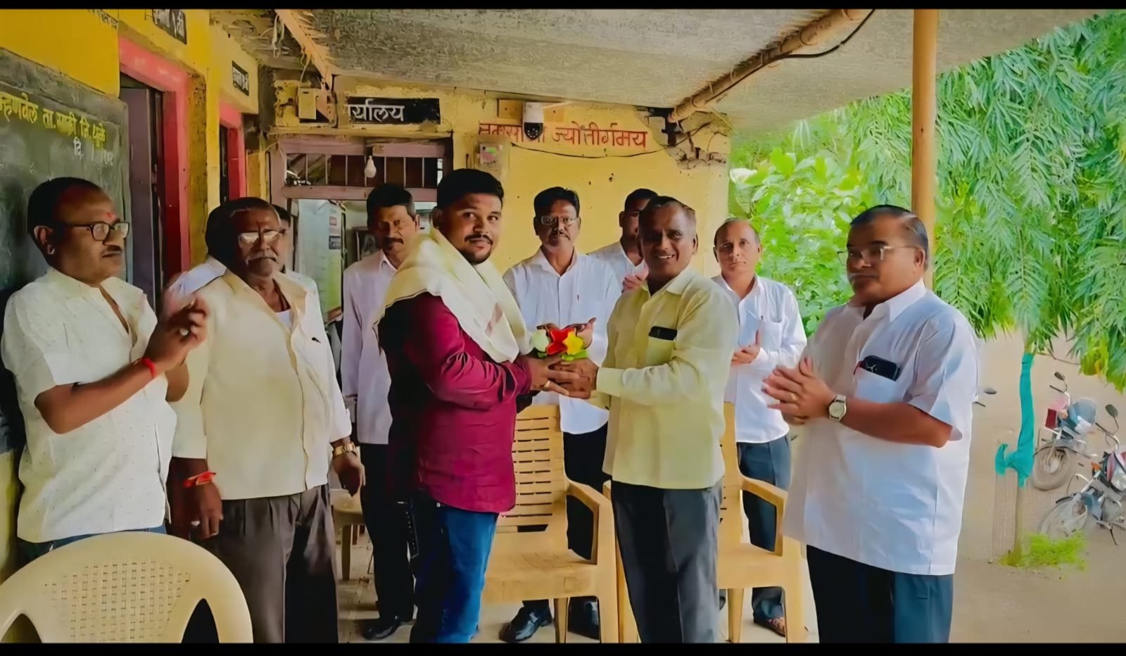 कै. बळीरामदादा माध्यमिक विद्यालय, ब्राम्हणवेलचे माजी विद्यार्थी इंजिनिअर हेमराज कोरे यांची विदेशात गगनभरारी!