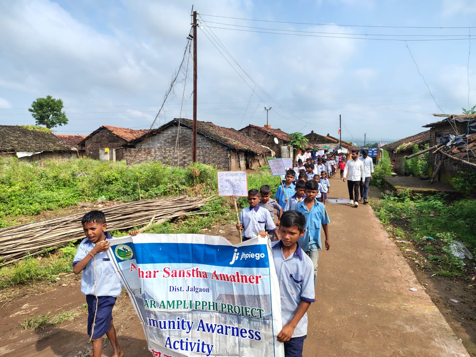 शासन व सामाजिक संस्थानाचा समन्वय – ‘स्वस्थ नारी सशक्त परिवार’ अभियानांतर्गत जिरायत पाडा येथे भव्य आरोग्य शिबिर व जनजागृती रॅली संपन्न