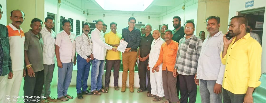 धरणगावात परंपरागत उत्सवाची जागा धोक्यात? नागरिकांचा संताप आणि मुख्याधिकारी यांना निवेदन..  ▪️परंपरा जपण्यासाठी रस्त्यावर उतरण्याची चेतावणी