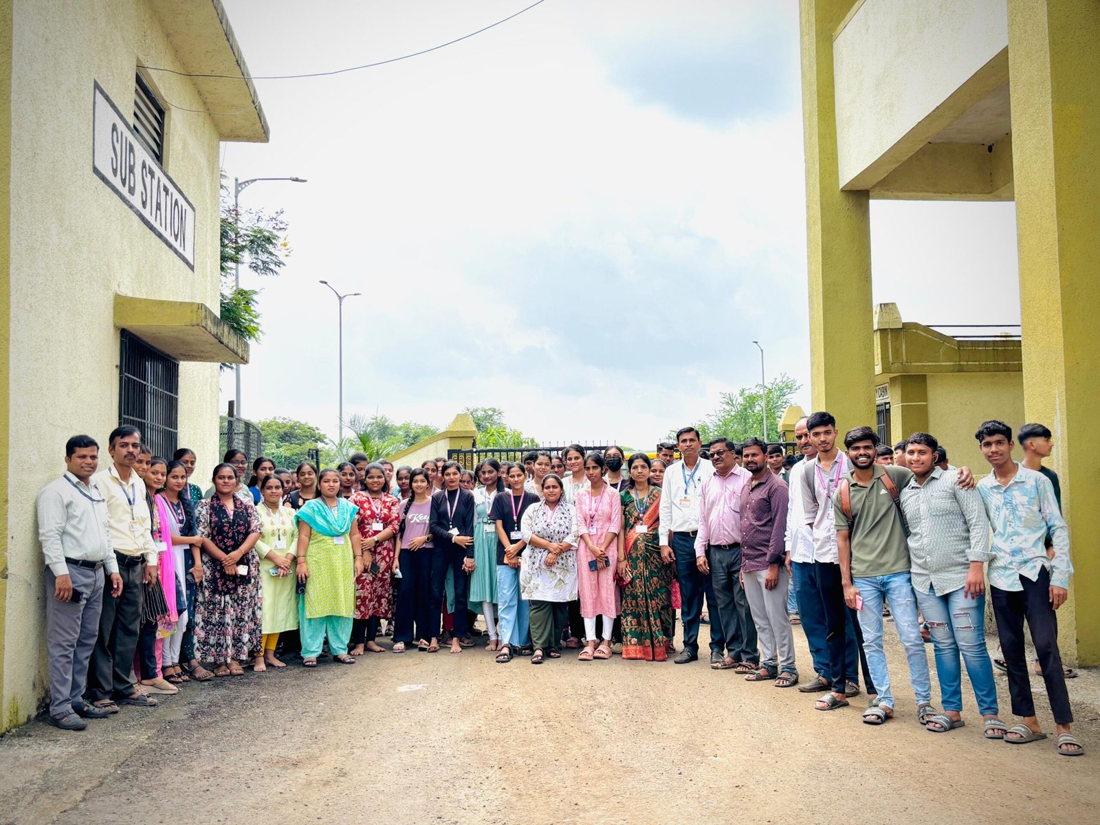 मुथा महाविद्यालयातील विद्यार्थ्यांची भौगोलिक क्षेत्रभेट.*